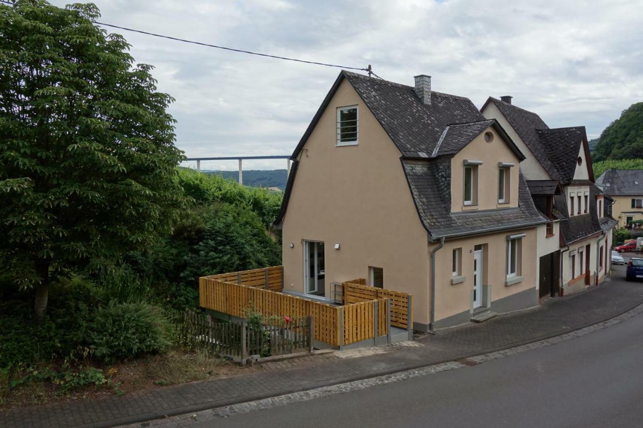 Am Moselsteig * Uerzig